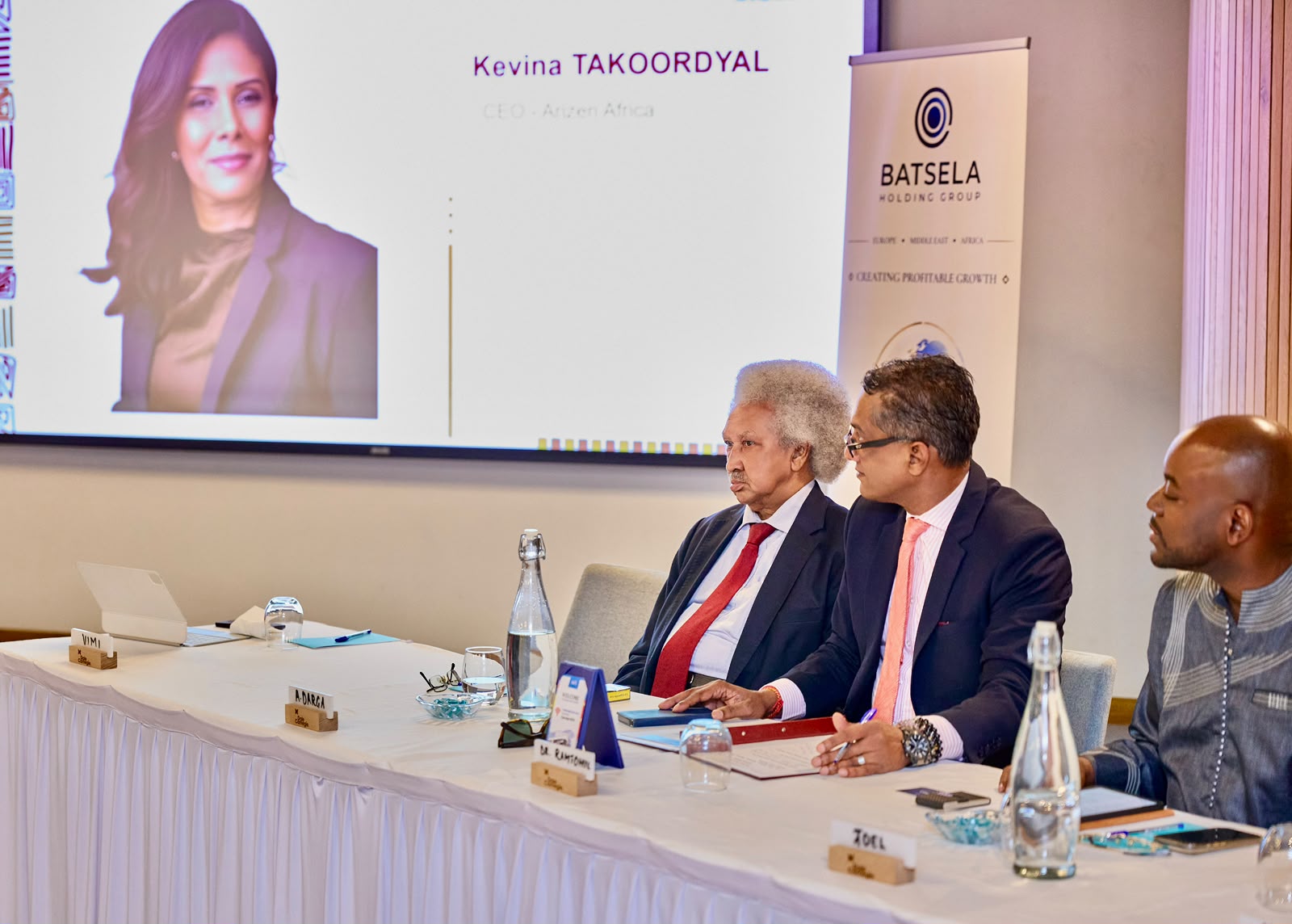 Panel discussion with Arizen’s leadership profile on screen